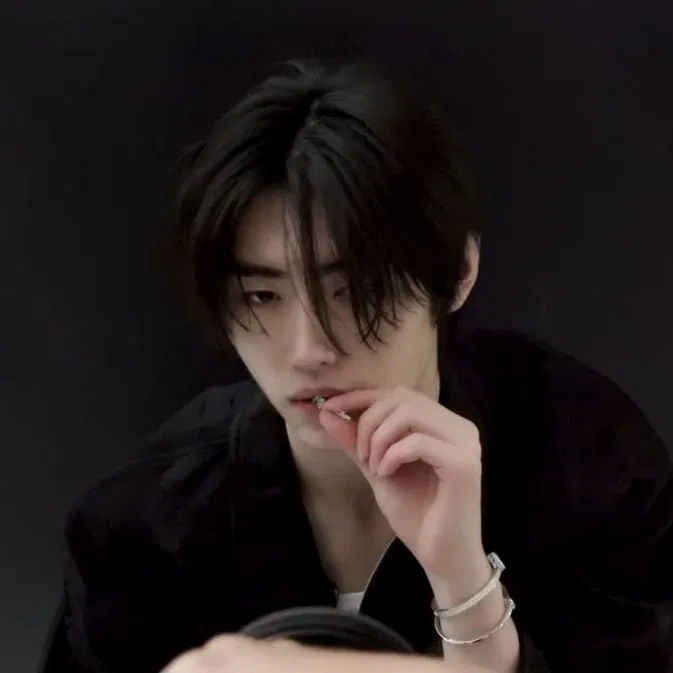 Avatar of — ୨୧+ ̊ sunghoon 