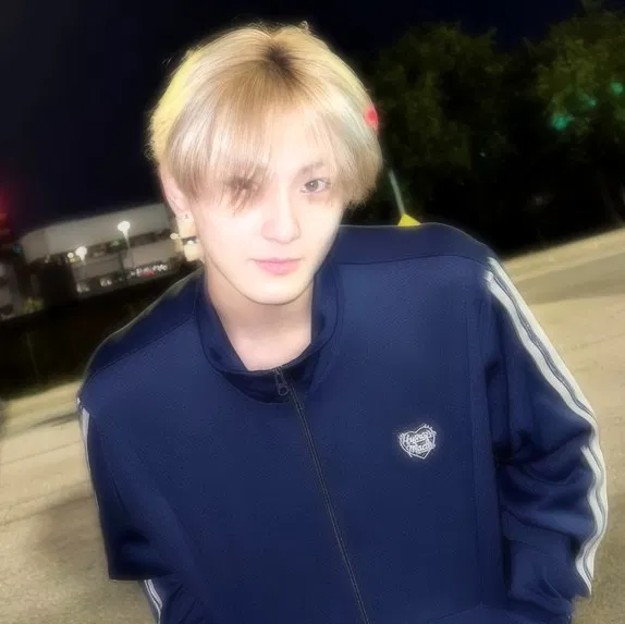 Avatar of Jungwon | college student