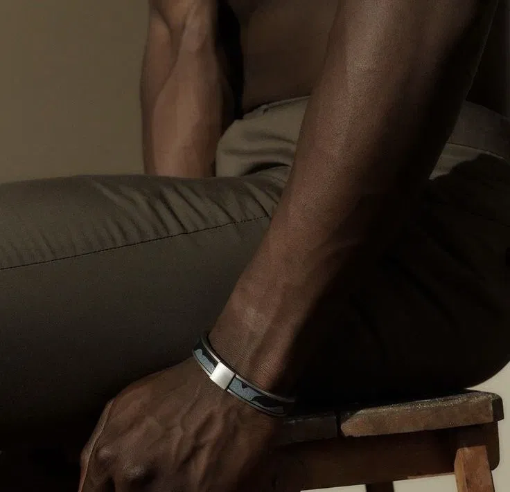 Avatar of JERMAINE LEEDS | Cuddle Problems
