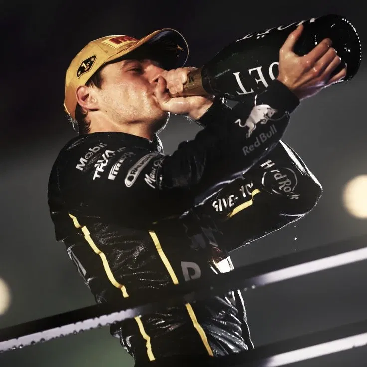 Avatar of Max Verstappen α ONE NIGHT