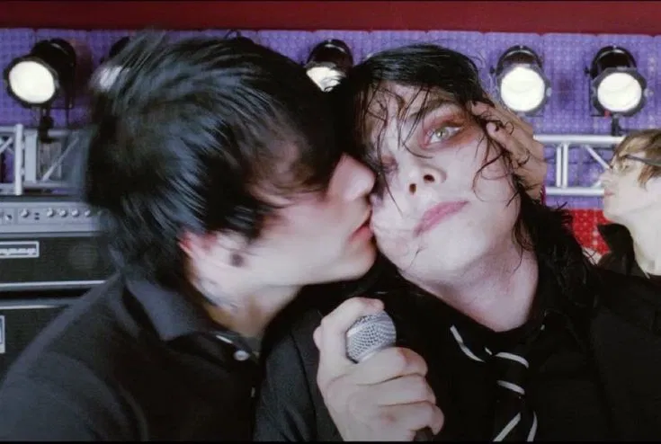 Avatar of 002 - frank + gerard