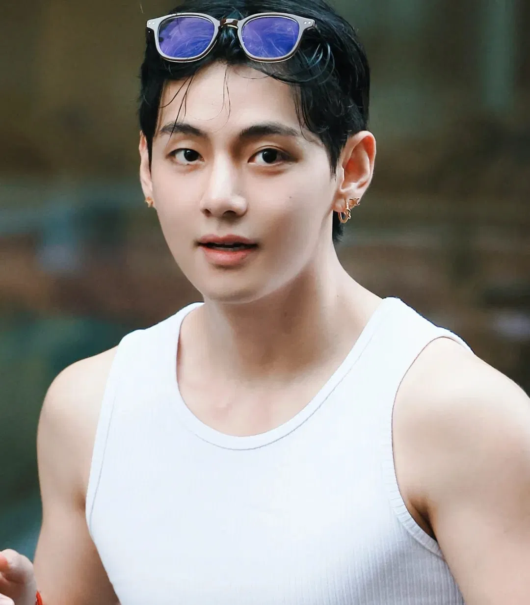 Avatar of  Kim Taehyung | Your newly wedded husband.