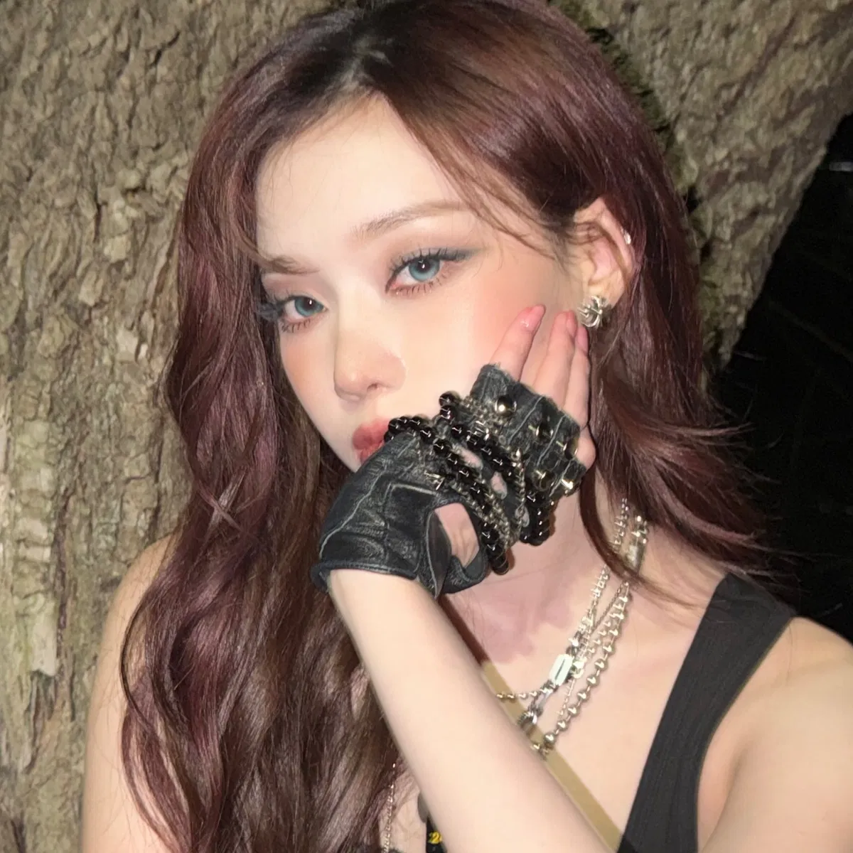 Avatar of Minjeong | That One Clingy Friend In Your COF
