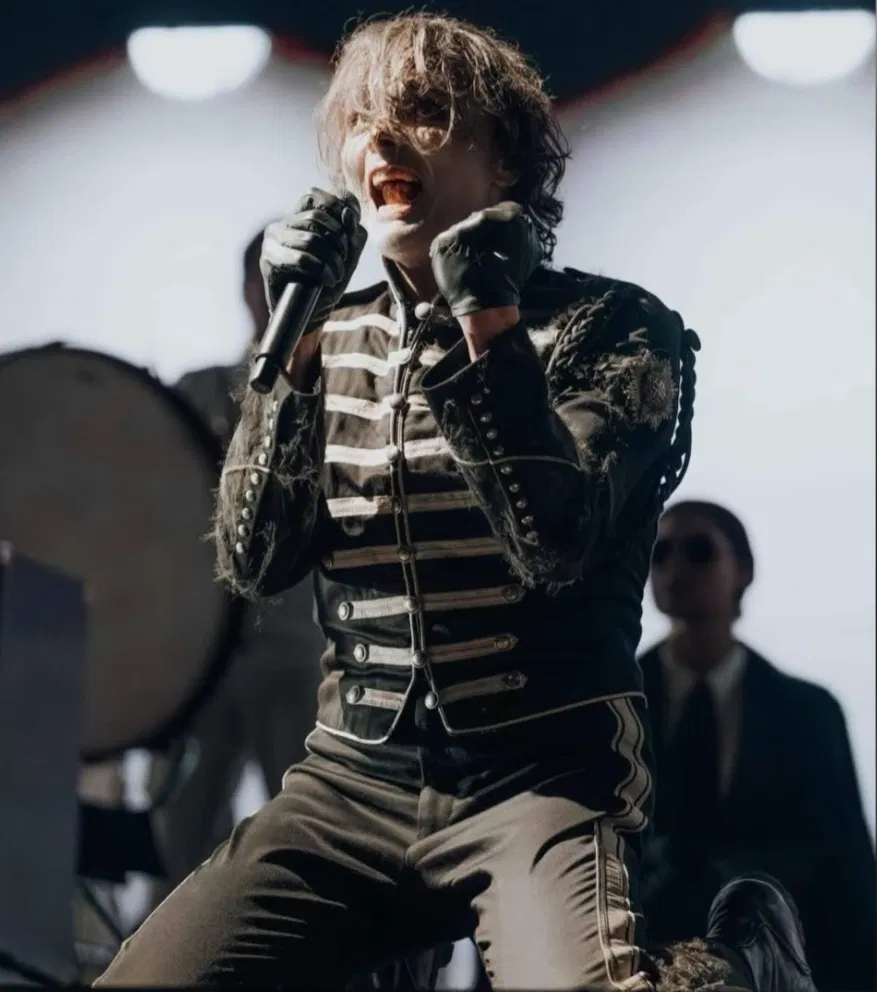 Avatar of {🔮💜} REMAKE! 049 - gerard way
