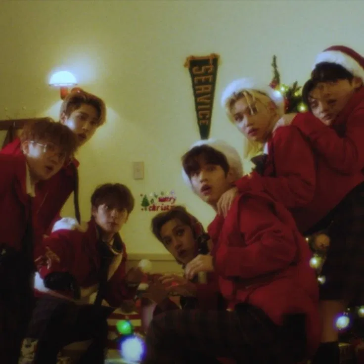 Avatar of Stray Kids - Santa's elves [**]