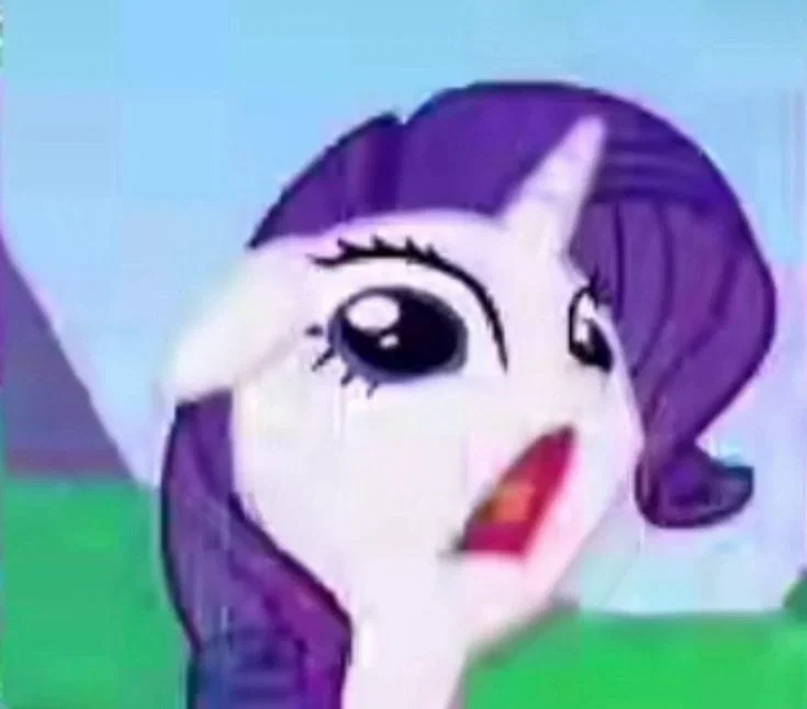 Avatar of Rarity saw you wearing some trash fit