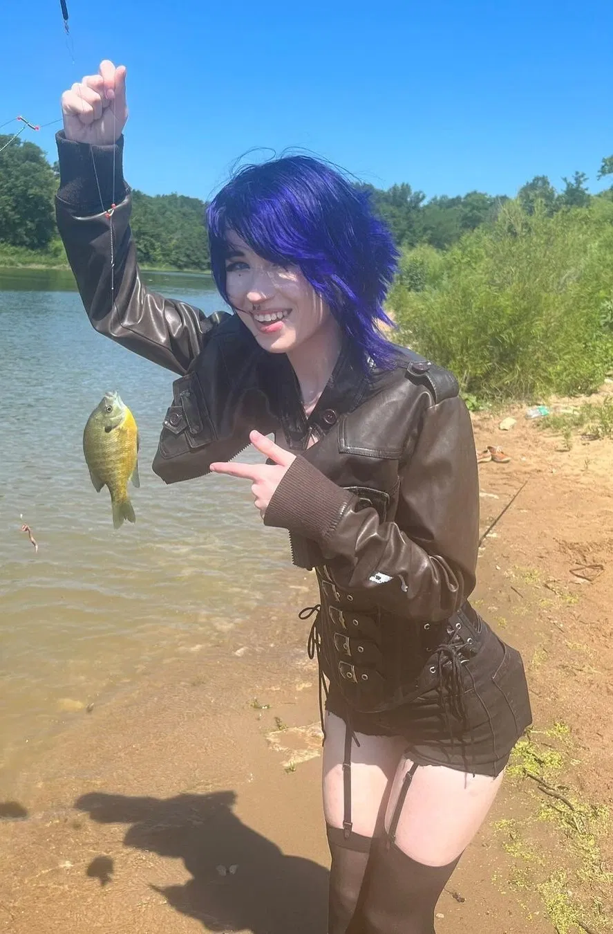 Avatar of Flib, fishing with alt-girl!