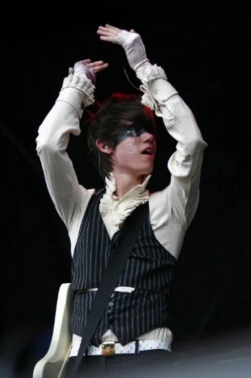 Avatar of 𓏲𝄢 001 - ryan ross