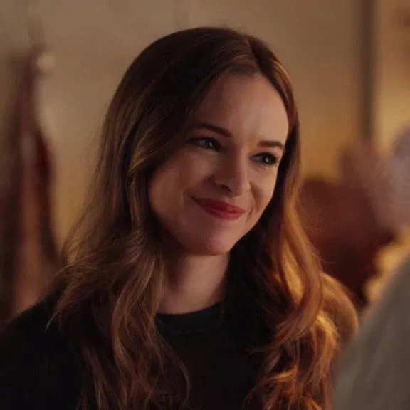 Avatar of Caitlin Snow