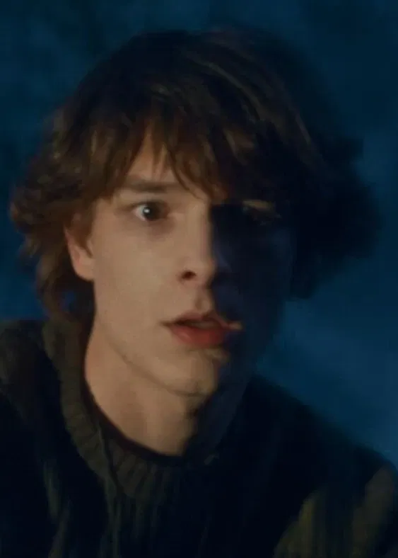 Avatar of youre the new kid...and he's obsessed {AGED UP}