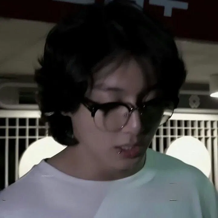 Avatar of  Jungkook / O Nerd