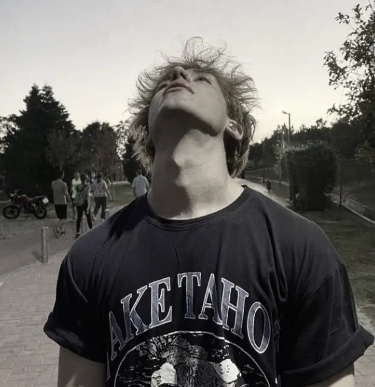 Avatar of Joey Newton 