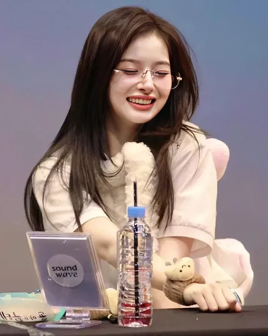 Avatar of 📝fansign | Sullyoon
