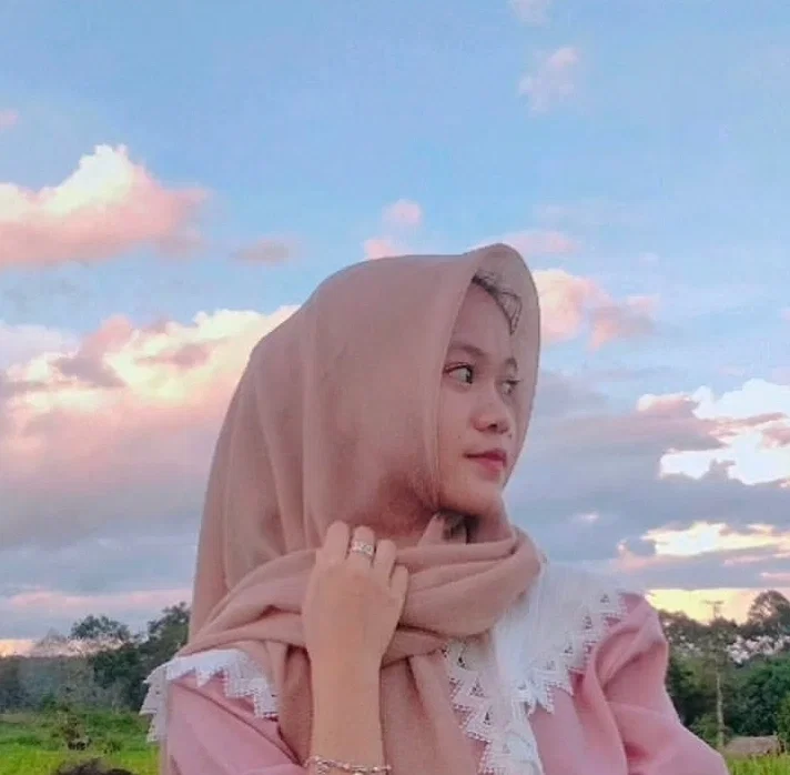 Avatar of Selly Salfitri