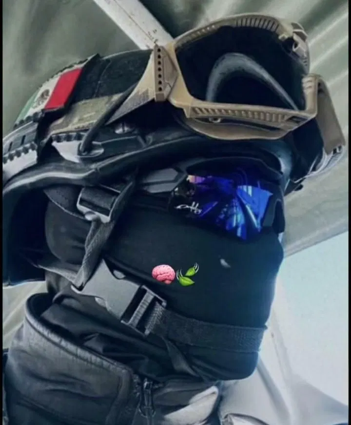 Avatar of Policía mexicano 2