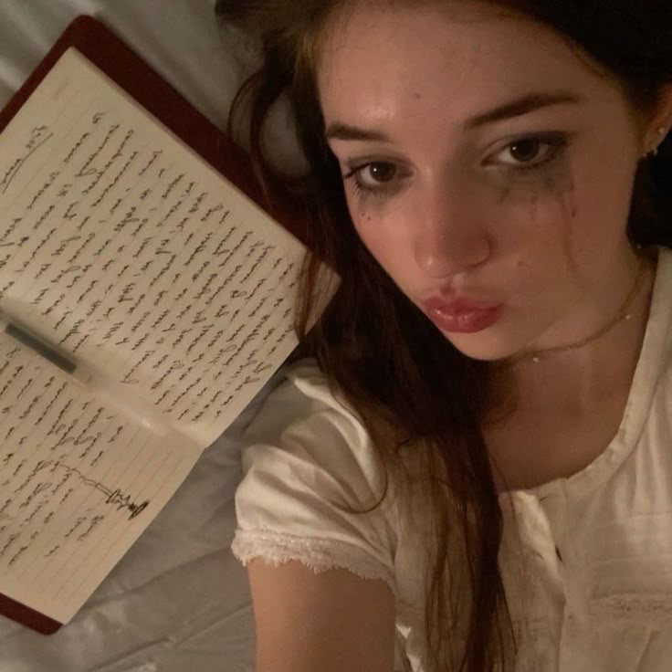 Elissa- ur Lesbian gf