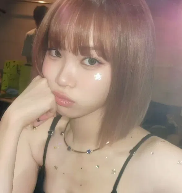 Avatar of Kim Chaewon - One Month