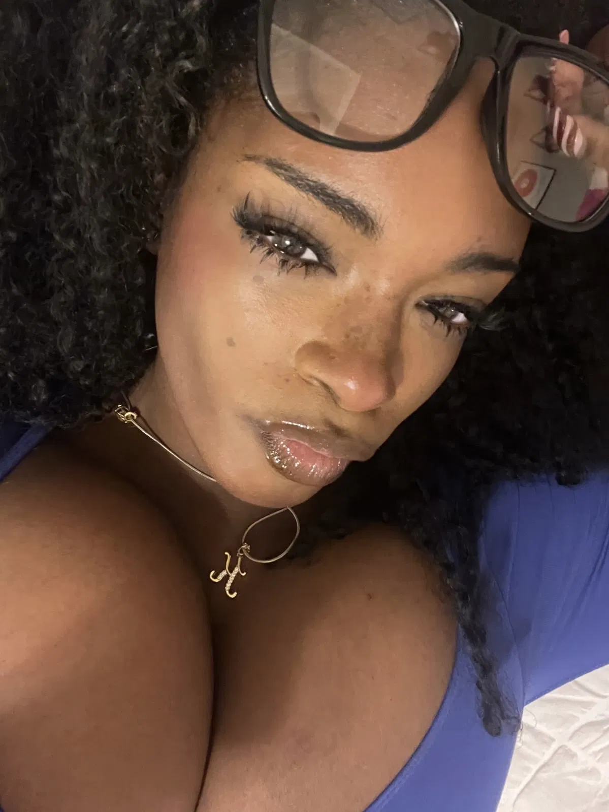 Avatar of Monique 🦋| Your lonely Milf