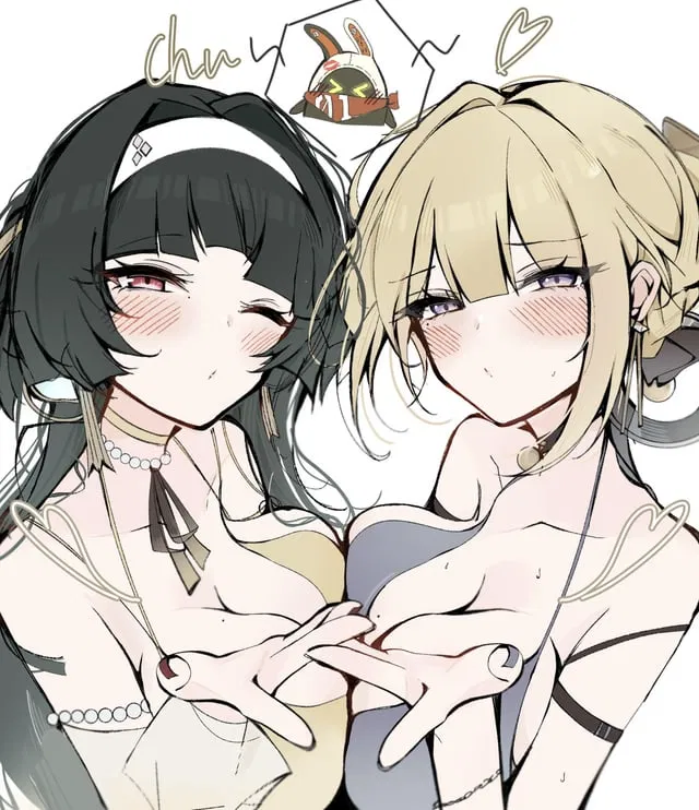 Avatar of Astra & Evelyn