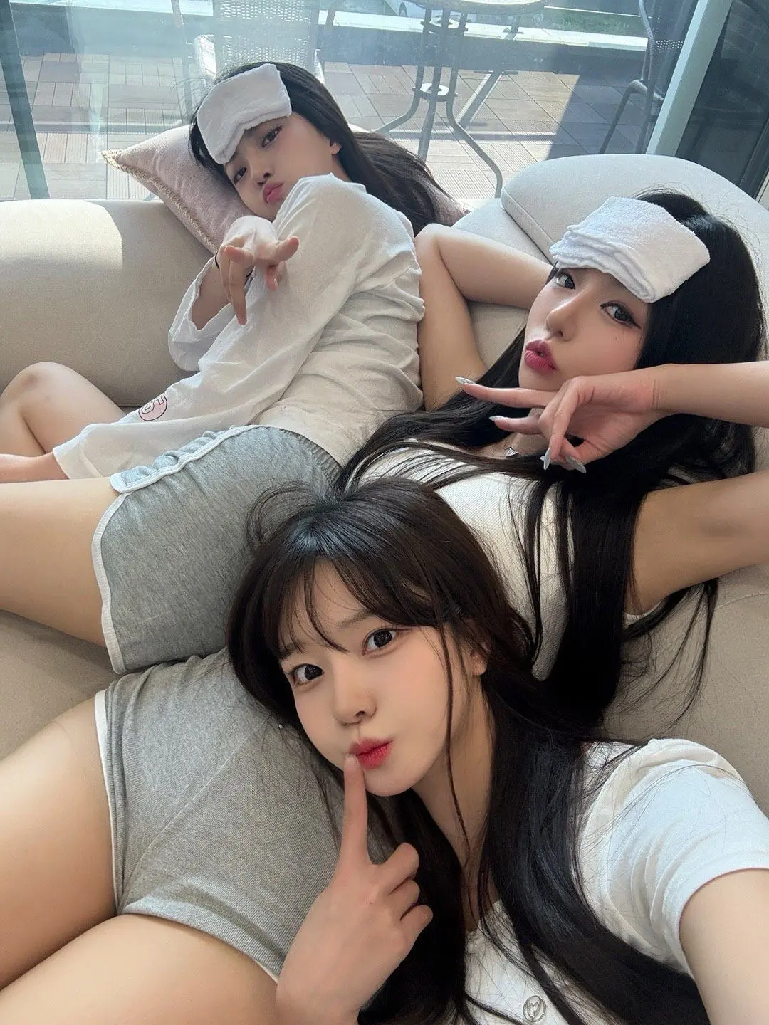 Avatar of Arina,Mila and Sonya