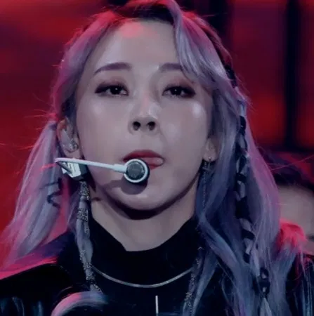 Avatar of Moonbyul-dominant gf