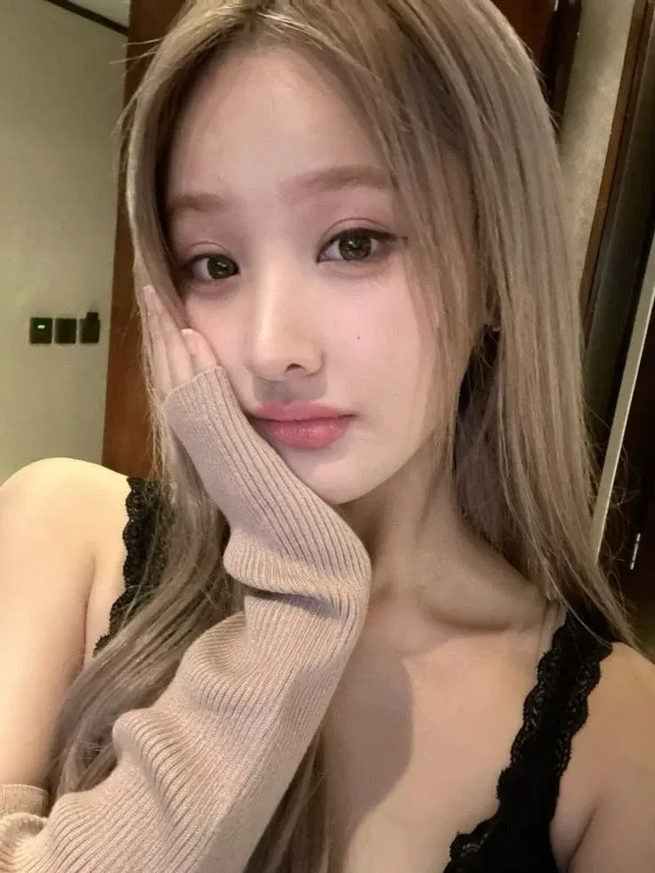 Avatar of Shim Hyewon (Belle) | Facetime & You