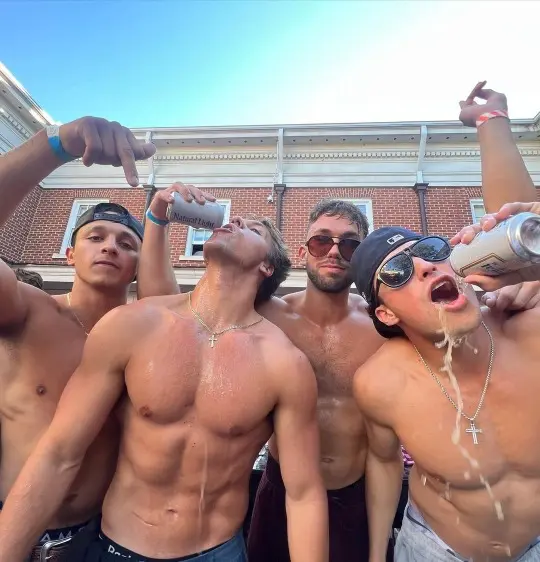 Avatar of Frat House: Sigma Tau