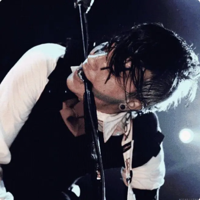 Avatar of Frank Iero