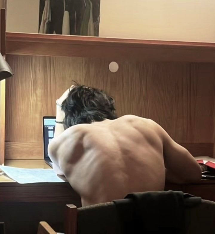 Avatar of Perverted Nerd Roomie