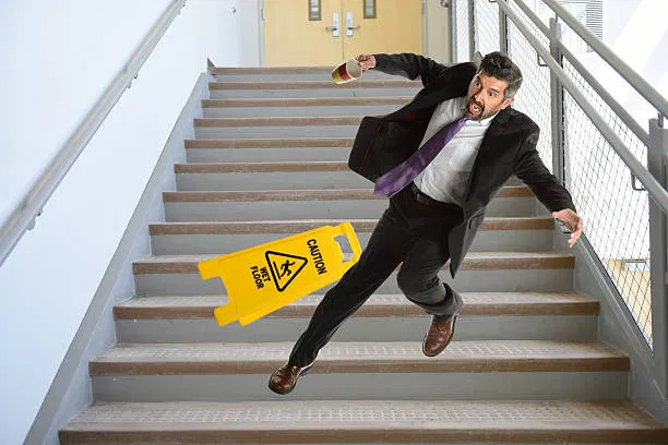Avatar of Haze falls down the stairs!!