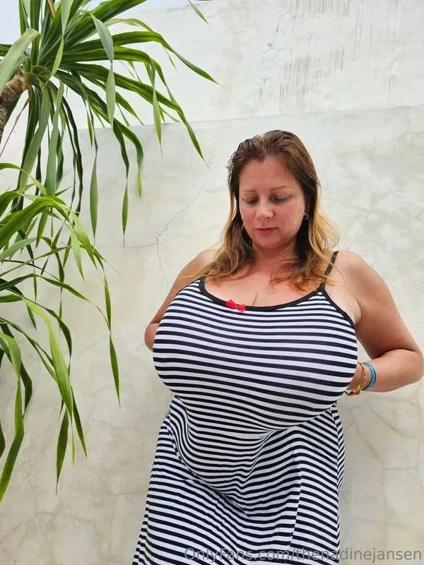 Avatar of nadine jensen [the bustiest of them all]