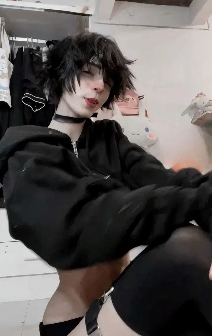Avatar of Your femboy Roommate