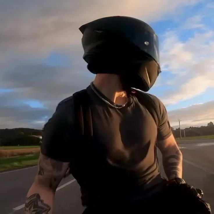 Avatar of Biker guy♡
