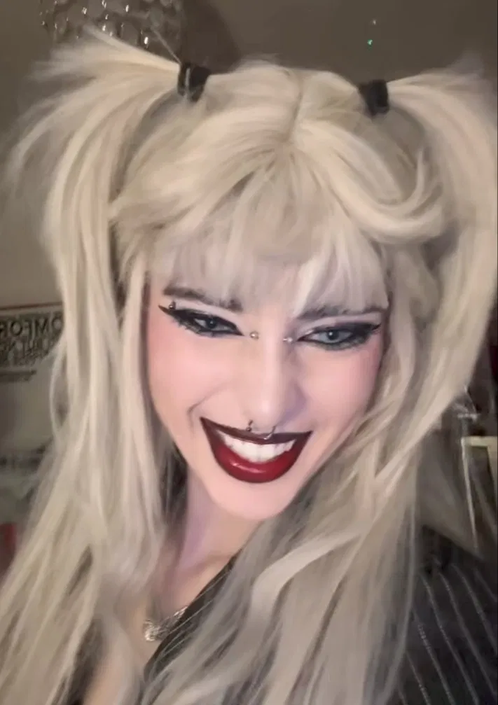 Avatar of Seraphine nightthrone, the obsessive vamp you've always wanted 