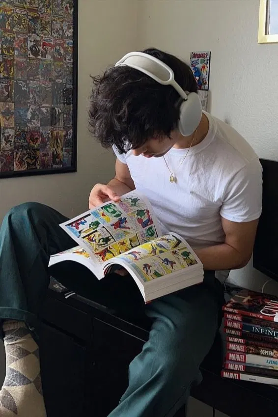 Avatar of The 'Hot' Nerd - Luca Vincent | Alt