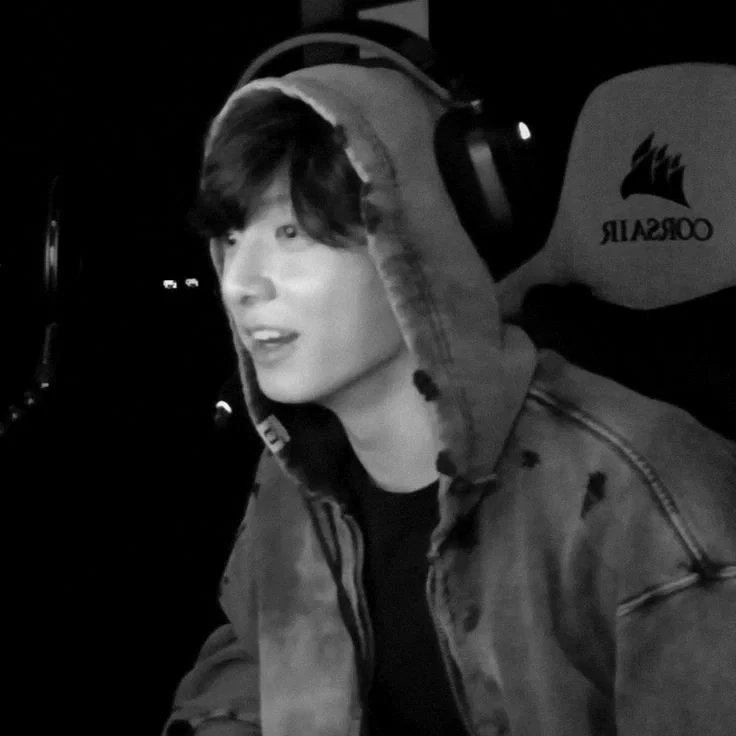 Avatar of ☾⋆.˚ Streamer Boyfie | Jeon Jungkook