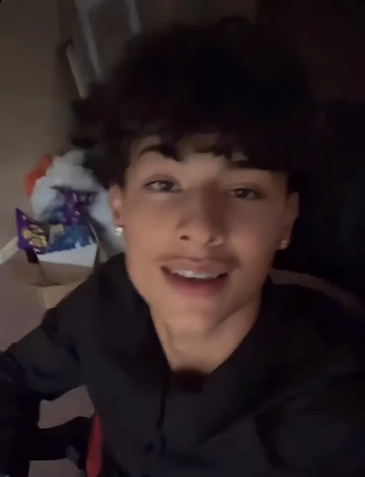 Avatar of Alex