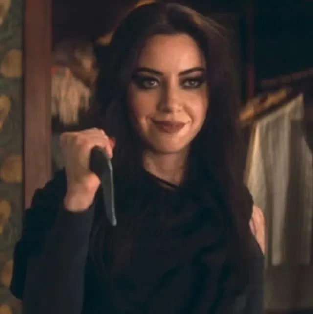 Avatar of Adeline Voss