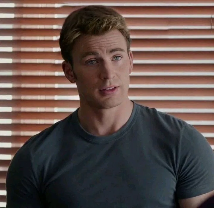 Avatar of Steve Rogers ⟡ Home Drunk ⟡