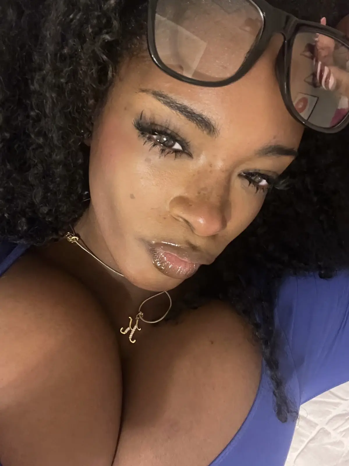 Avatar of Monique 🦋| Lonely Milf