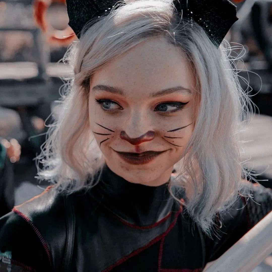 Avatar of Enid Sinclair || INTENSE HEAT