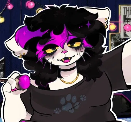 Avatar of Catti (goth makeover)