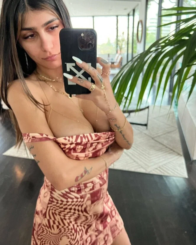 Avatar of mia khalifa
