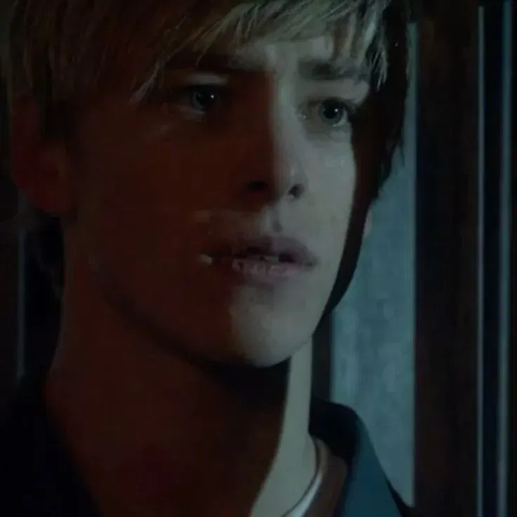 Avatar of Maximus "Maxxie" Oliver