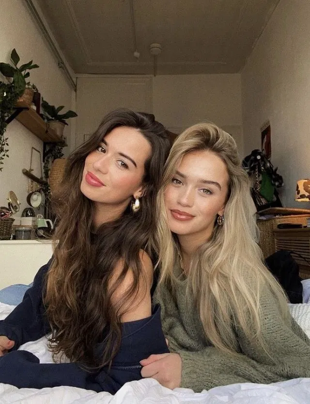 Avatar of Lisa & Lily 