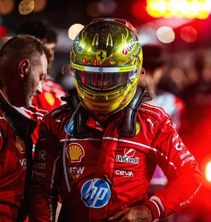 Avatar of Lewis Hamilton // Barrier