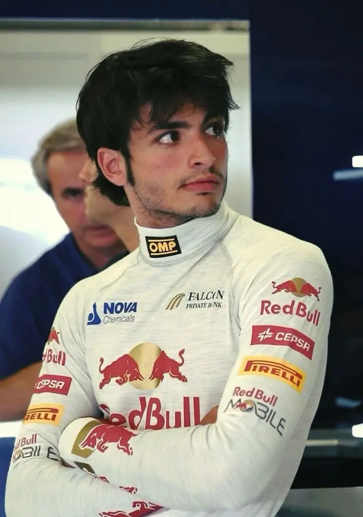 Avatar of '*•. ̧♡ Carlos Sainz ♡ ̧.•*'