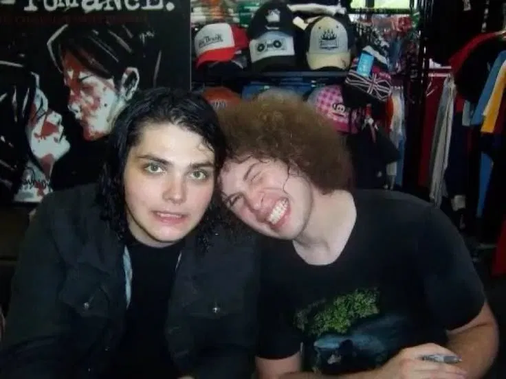 Avatar of 002 - ray + gerard