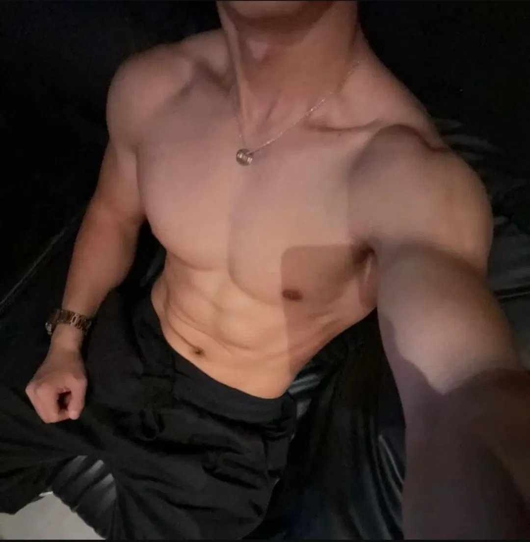 Avatar of Just roommate's? 
