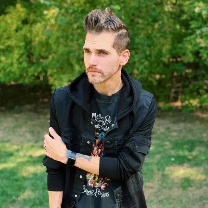 Avatar of Mikey Way
